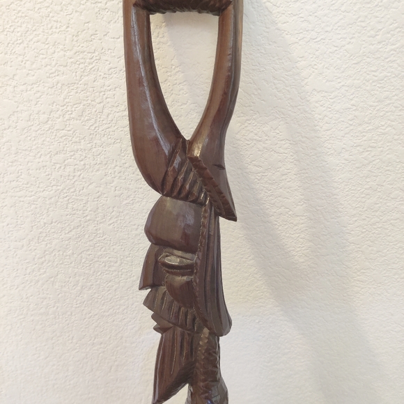 Vintage HANDCARVED African Wood Walking Stick. 40 Inch. Absolutely Beautiful! - Picture 2 of 5